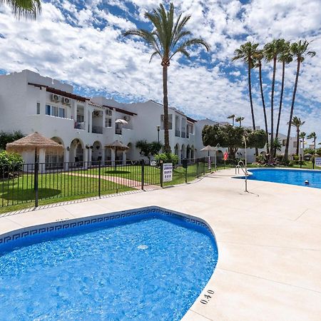 Renovated Apartment On Beachside With Pool Nerja Dış mekan fotoğraf